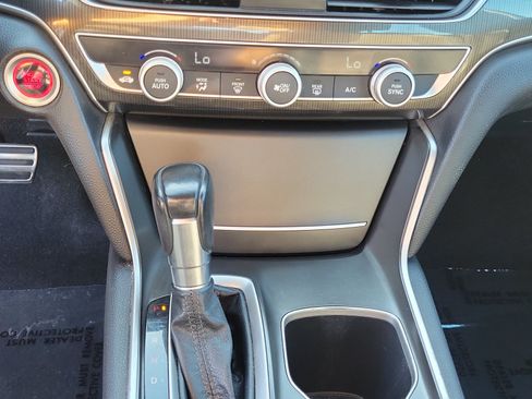 Used 2018 Honda Accord Sport image 22