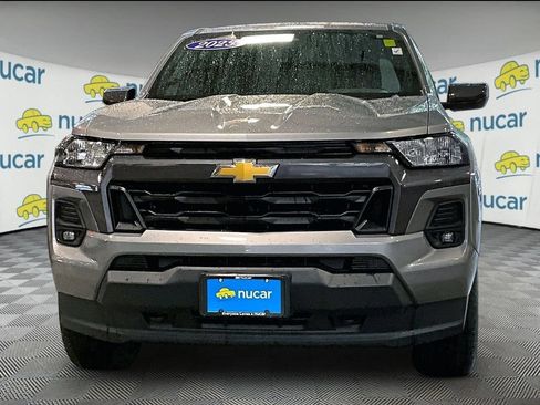 Used 2023 Chevrolet Colorado LT w/ LT Convenience Package II AWD/4WD image 2