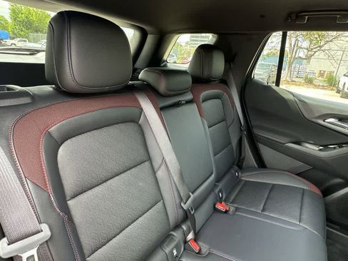 Used 2026 Chevrolet Equinox RS FWD image 26