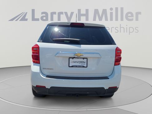 Used 2017 Chevrolet Equinox LS FWD image 4