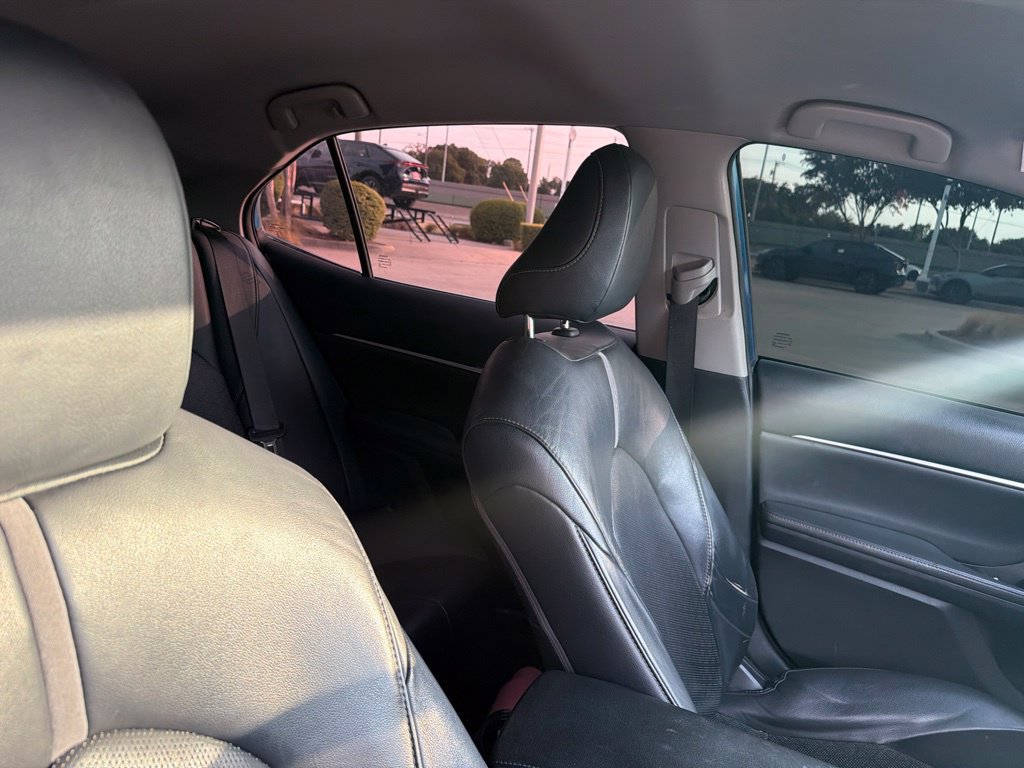 Used 2019 Toyota Camry XSE FWD image 14