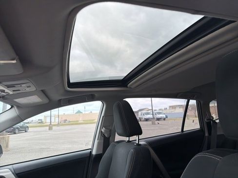 Used 2013 Toyota RAV4 XLE image 5