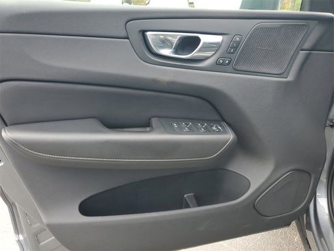 Used 2020 Volvo XC60 T6 Inscription image 18