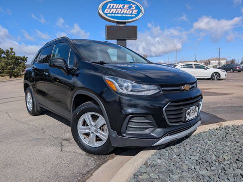 Used 2019 Chevrolet Trax LT w/ Driver Confidence Package image 2