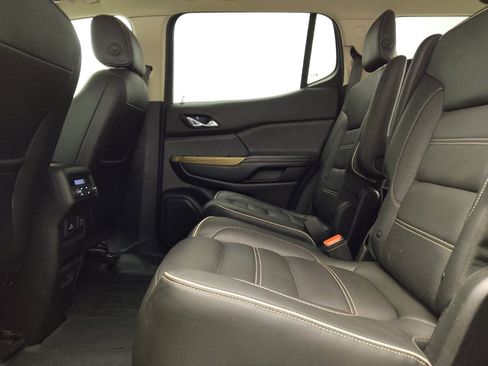 Used 2019 GMC Acadia Denali w/ Technology Package AWD/4WD image 18