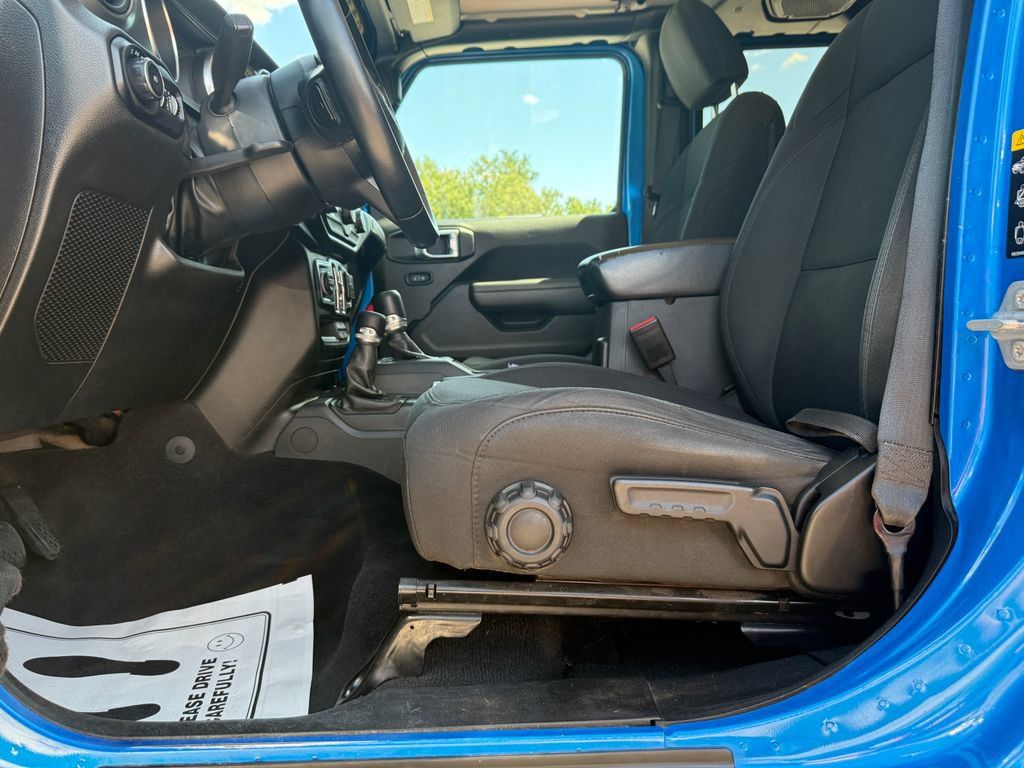 Used 2021 Jeep Wrangler Unlimited Sport AWD/4WD image 18