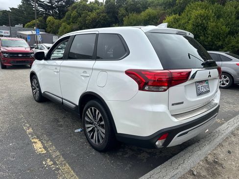 Used 2019 Mitsubishi Outlander ES FWD image 4