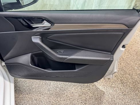 Used 2021 Volkswagen Jetta SEL Premium FWD image 26