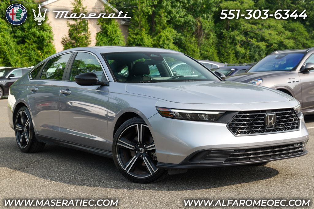 Used 2023 Honda Accord Sport image 1