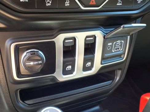 Certified 2023 Jeep Wrangler Sport AWD/4WD image 20