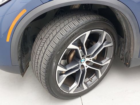 Used 2022 BMW X5 xDrive40i w/ Premium Package image 34