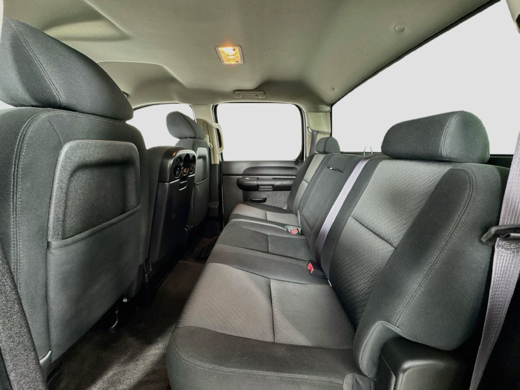 Used 2014 Chevrolet Silverado 3500 LT w/ Convenience Package AWD/4WD image 14