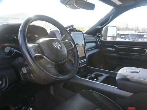 Used 2024 RAM 3500 Laramie w/ Night Edition image 21