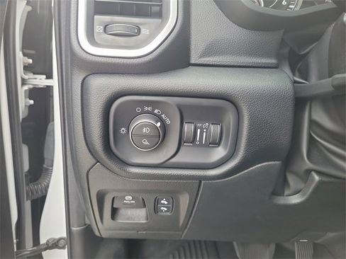 Used 2022 RAM 1500 Laramie image 31