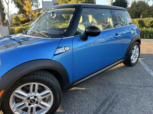 Used 2011 MINI Cooper S image 15
