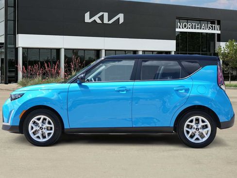 Used 2025 Kia Soul S FWD image 3