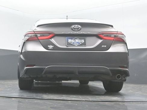 Used 2022 Toyota Camry SE image 22