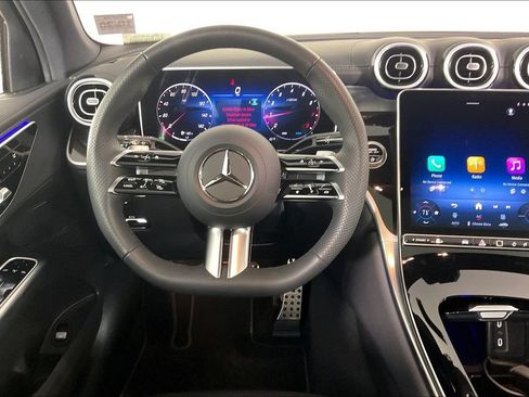 Used 2026 Mercedes-Benz GLC 300 4MATIC image 5