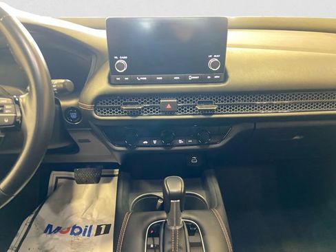 Used 2023 Honda HR-V Sport image 12