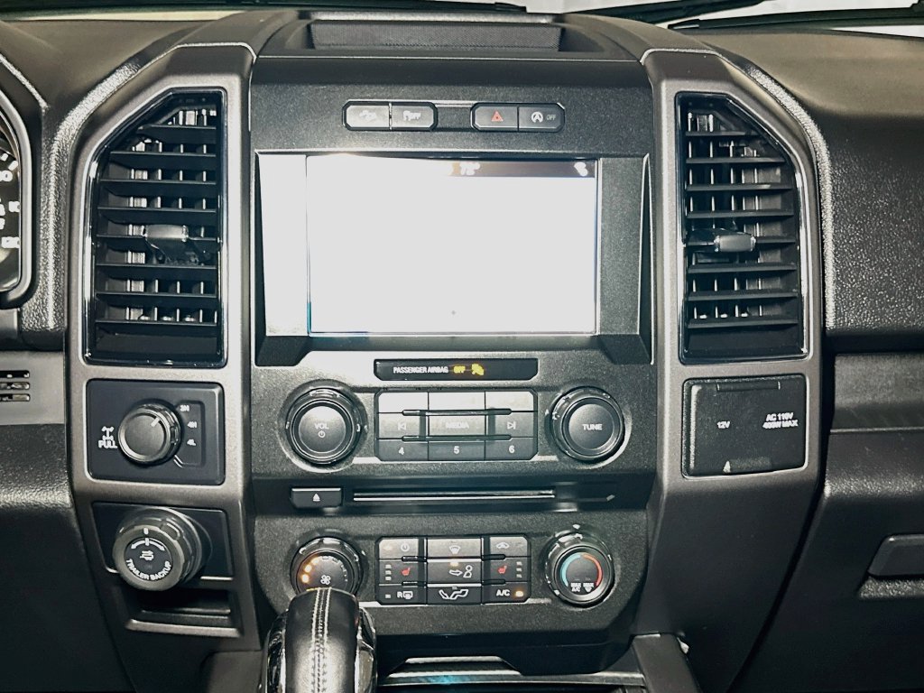 Used 2018 Ford F150 XLT w/ Equipment Group 302A Luxury AWD/4WD image 10