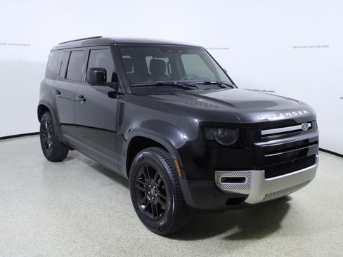 Used 2024 Land Rover Defender 110 S image 3