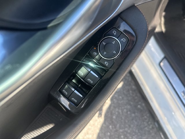 Used 2023 Cadillac CT5 Sport w/ Parking Package AWD/4WD image 11
