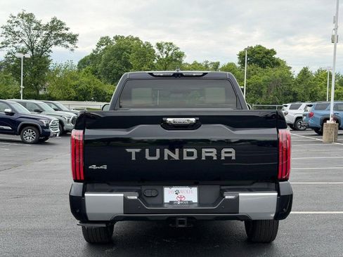 Used 2024 Toyota Tundra Capstone AWD/4WD image 6