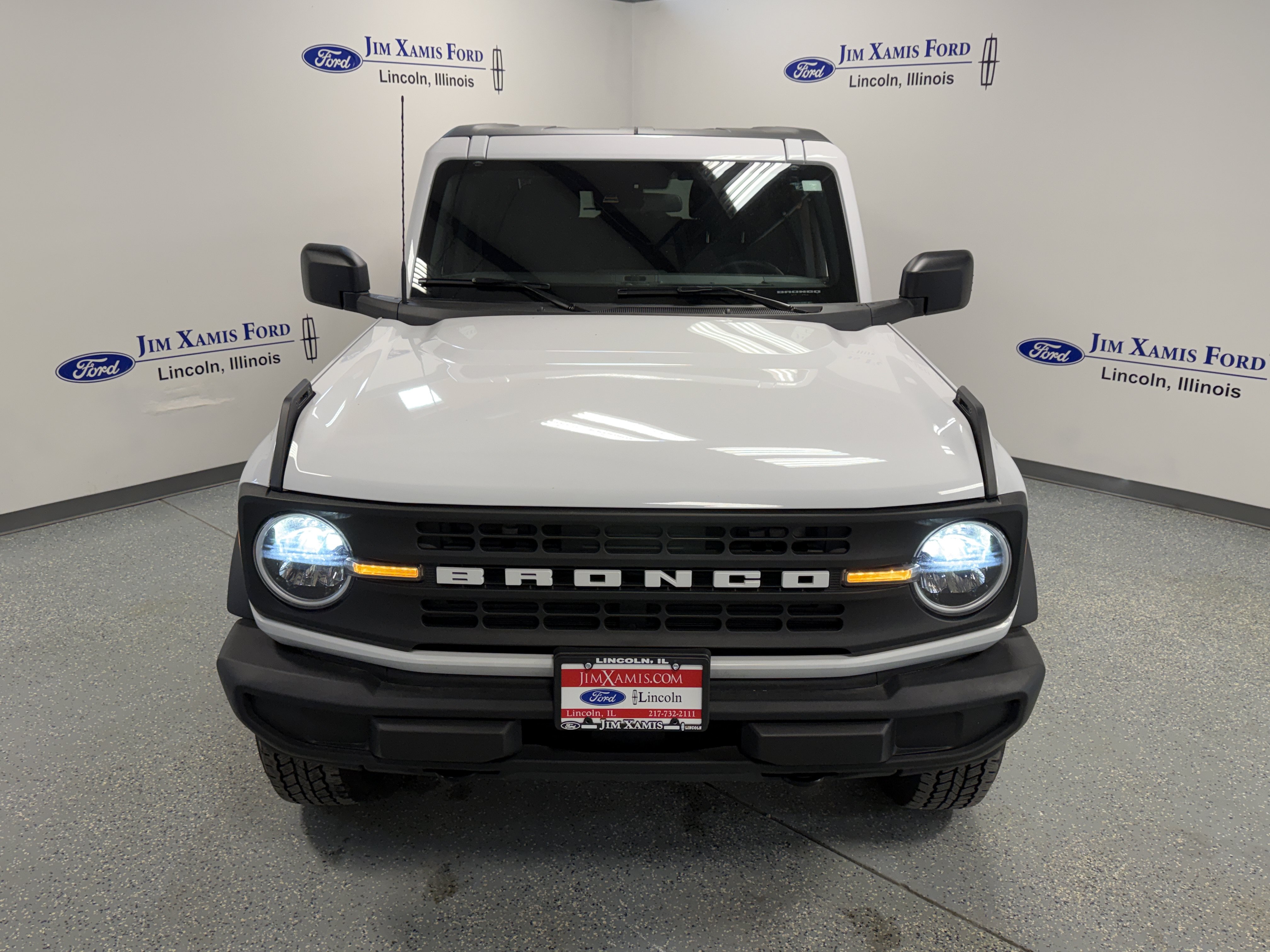Used 2025 Ford Bronco Big Bend AWD/4WD image 2