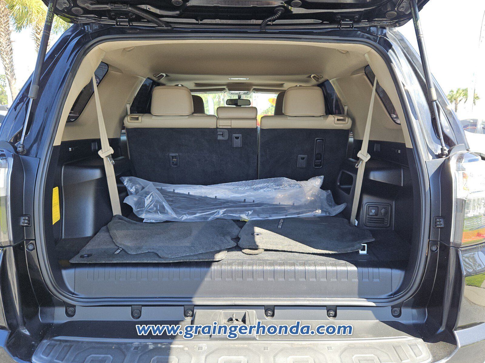 Used 2018 Toyota 4Runner SR5 Premium RWD image 13