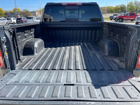 Used 2021 GMC Sierra 1500 SLT w/ SLT Premium Package AWD/4WD image 13