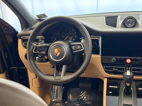 Certified 2026 Porsche Macan AWD/4WD image 20