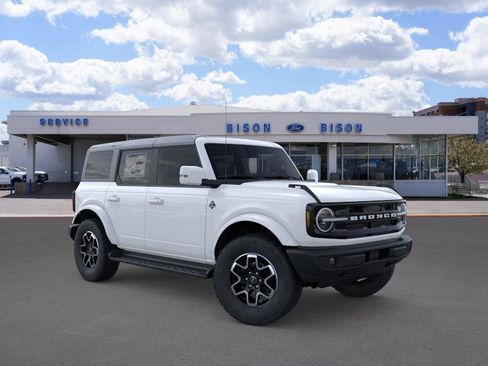 New 2025 Ford Bronco Outer Banks image 7