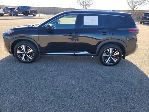 Certified 2021 Nissan Rogue Platinum image 9