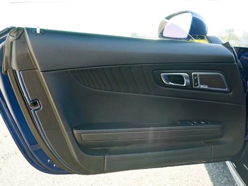 Used 2017 Mercedes-Benz AMG GT Coupe image 11