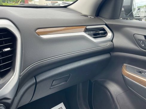 Used 2023 GMC Acadia SLE w/ Driver Convenience Package FWD image 24