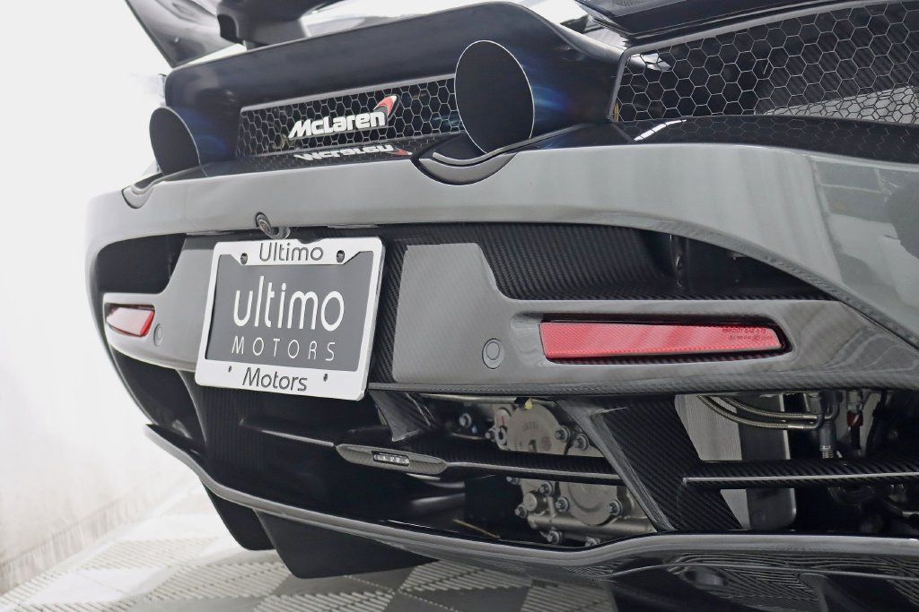 Used 2018 McLaren 720S RWD image 24