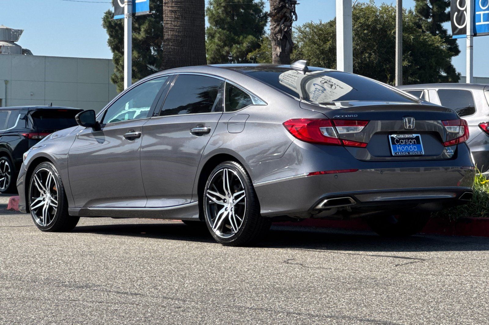 Used 2021 Honda Accord Touring image 3