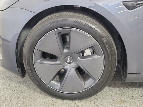 Used 2023 Tesla Model 3 Standard Range RWD image 9