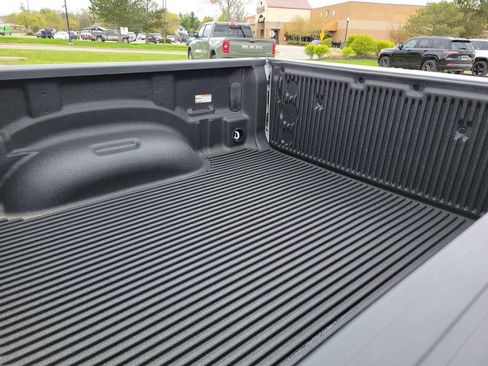 New 2026 RAM 1500 4x4 Crew Cab image 11