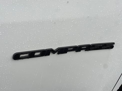 New 2026 Jeep Compass Latitude image 7