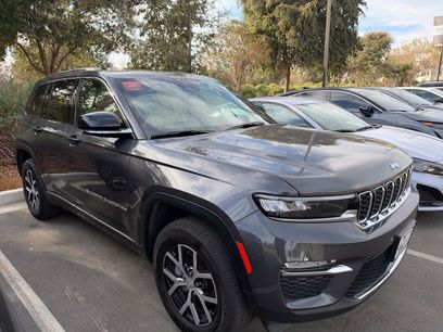 Used 2023 Jeep Grand Cherokee Limited w/ Trailer Tow Prep Group (B)