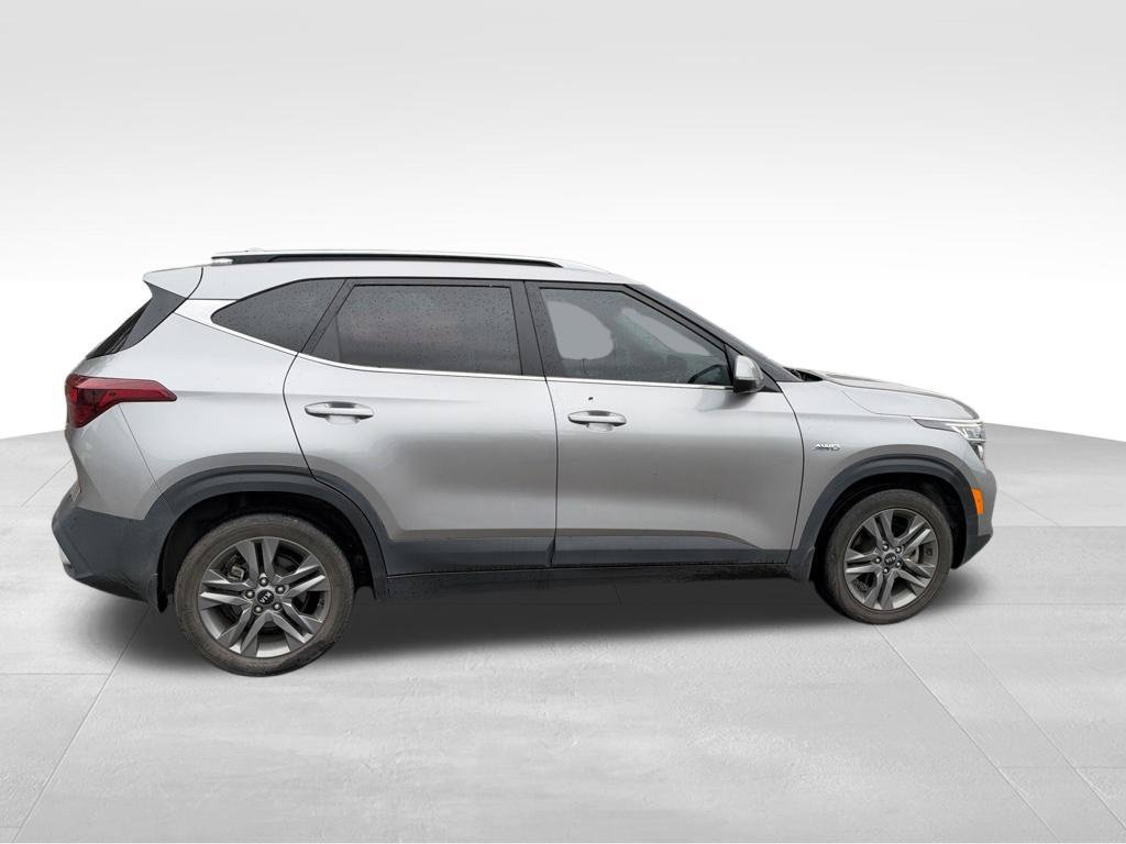 Used 2021 Kia Seltos S AWD/4WD image 11