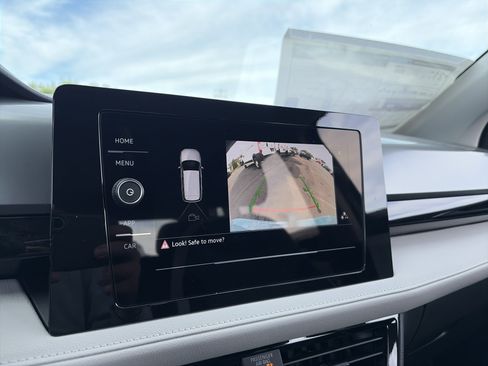 New 2026 Volkswagen Taos S FWD image 23