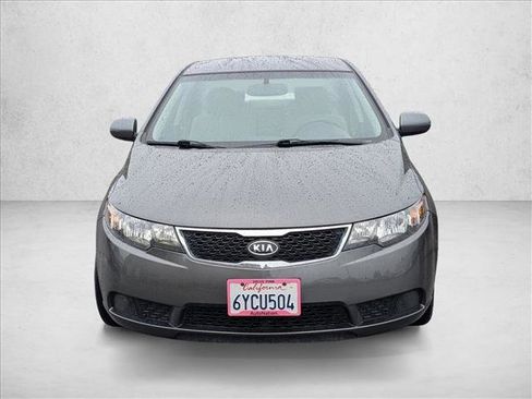 Used 2013 Kia Forte EX image 2