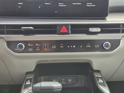 New 2026 Kia Sorento S AWD/4WD image 14