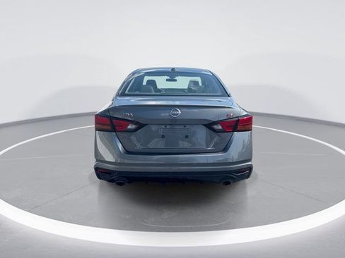 Used 2025 Nissan Altima 2.5 SR FWD image 6