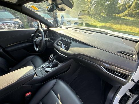 Certified 2023 Cadillac XT4 Sport w/ Cold Weather Package image 32