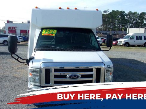 Used 2016 Ford E-450 and Econoline 450 Super Duty w/ Shuttle Bus Prep Package image 1
