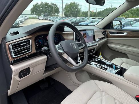 New 2026 Volkswagen Atlas SE FWD image 15