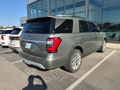 Used 2019 Ford Expedition Platinum RWD image 4